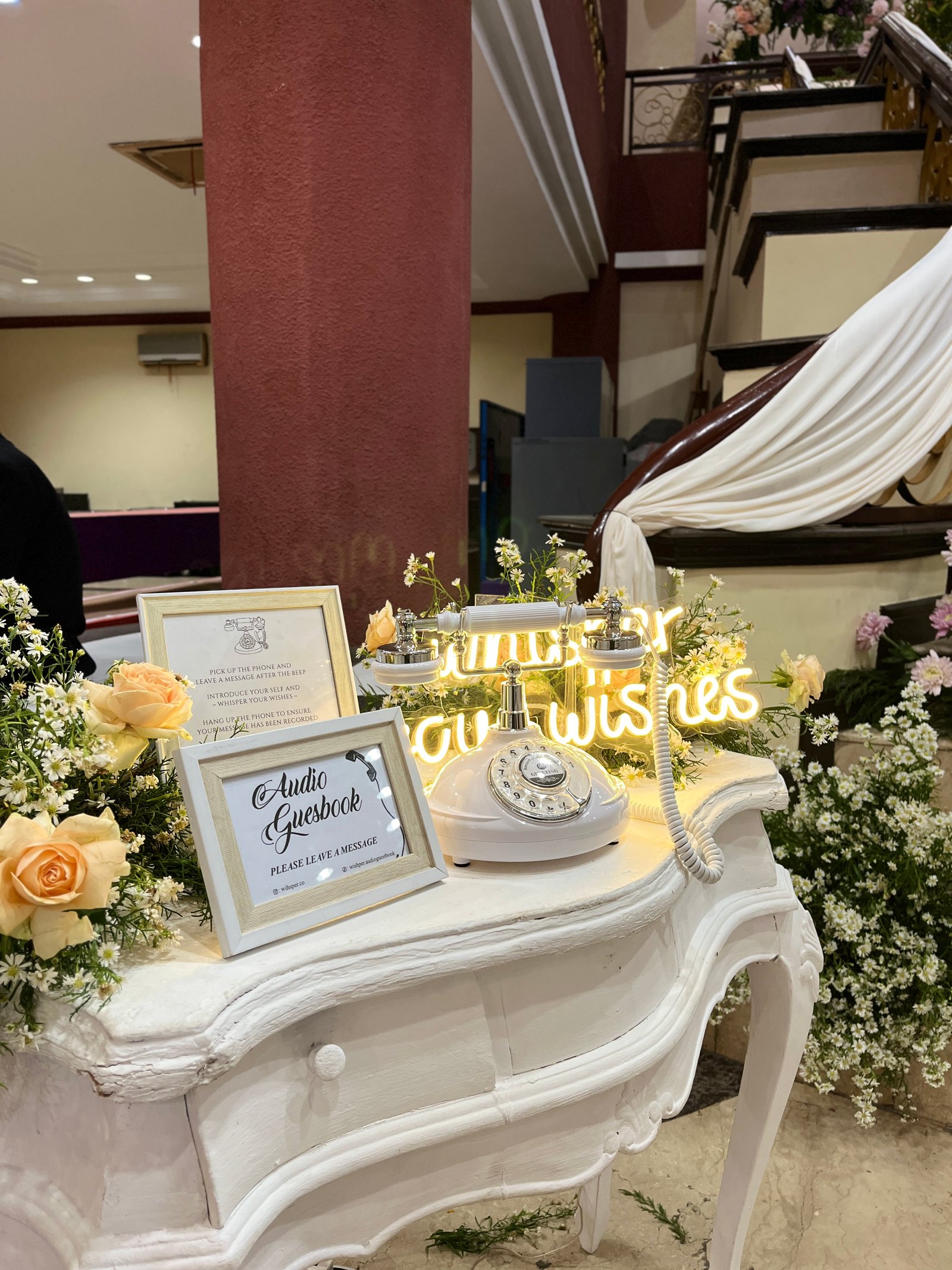 Wishper Audio Guestbook Pernikahan: Cara Modern Mengabadikan Ucapan Tamu